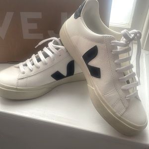 Veja White/Black Campo sneaker